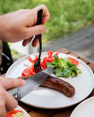 Klobása bobra Ohniváka 🤤 Prostě naše raškovická klobása obohacená o papričky: carolina reaper, trinidad moruga a bhut...