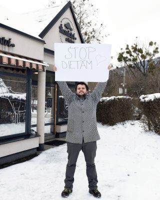 STOP DIETÁM 🔥 START BOBROTÁM! 🔥 Dopřejte si, co máte rádi... Vánoce jsou jen jednou za rok! ❄️❤️ Mrkněte na náš e-shop a...